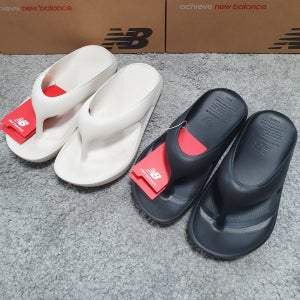 국내매장판 뉴발란스 토앤토 쪼리 플립플랍 슬라이드 SD5601