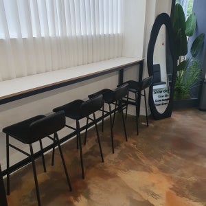 몽뜨가구 HPM 대형 화이트/블랙다리 2400X350X750 홈바테이블