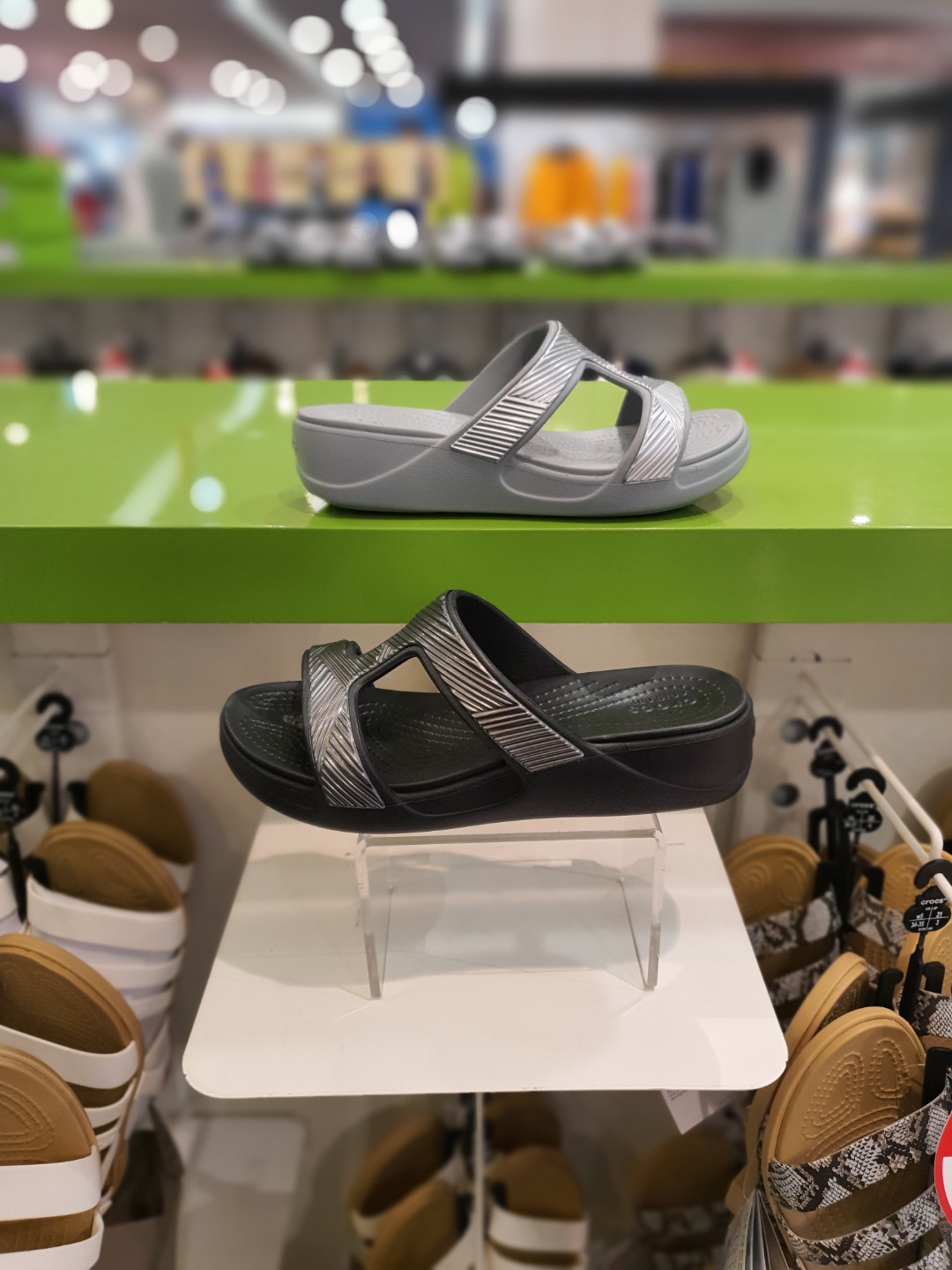 크록스 몬테레이 메탈릭 웨지 우먼 2가지 컬러 (207144)