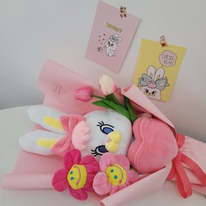 분홍 하트 리코 인형 꽃다발 스마일 튤립 초등학교 유치원졸업식 선물