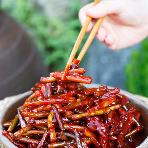 Gochujang Garlic Scape Jangajji (Pickled Garlic Scapes) with Domestic Ingredients 500g, Sunchang Taegwang