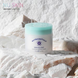 뉴스킨 뉴트리센셜즈 듀 올 데이 모이스처 리스토어 75ml