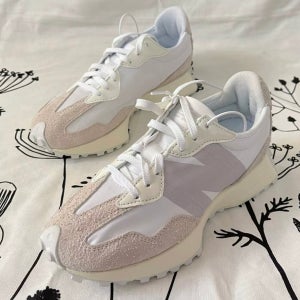 뉴발란스 327 화이트 문빔 우먼스 WS327SFD 데일리슈즈 운동화