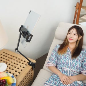 핸드폰 자바라 거치대 누워서 침대