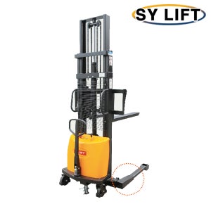 확장형 반자동 포크리프트 스태커 SEF-2025W 2톤