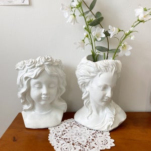 프렌치 여인 소녀 석고상 2type 화병 꽃병 빈티지 오브제