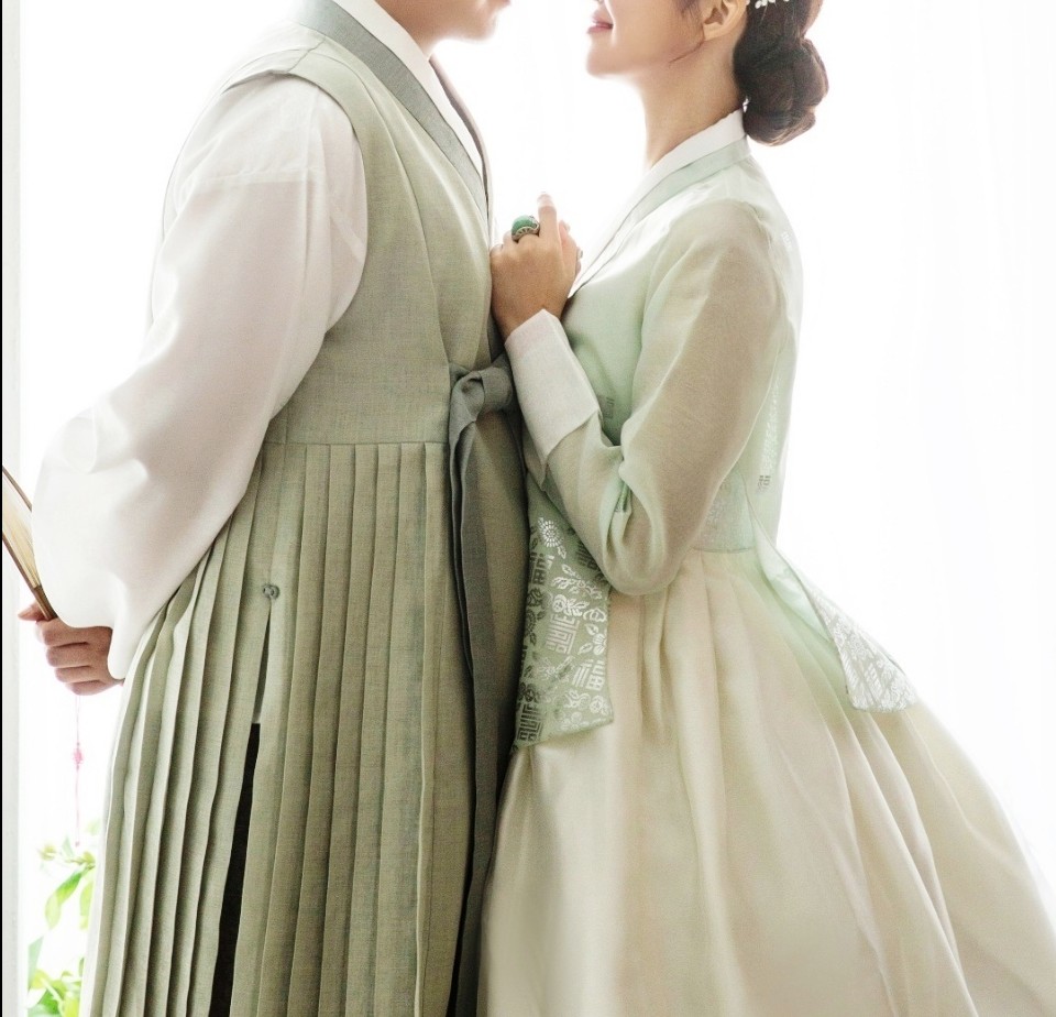 [대여]2인 신랑신부한복대여 커플한복 돌잔치 웨딩촬영한복