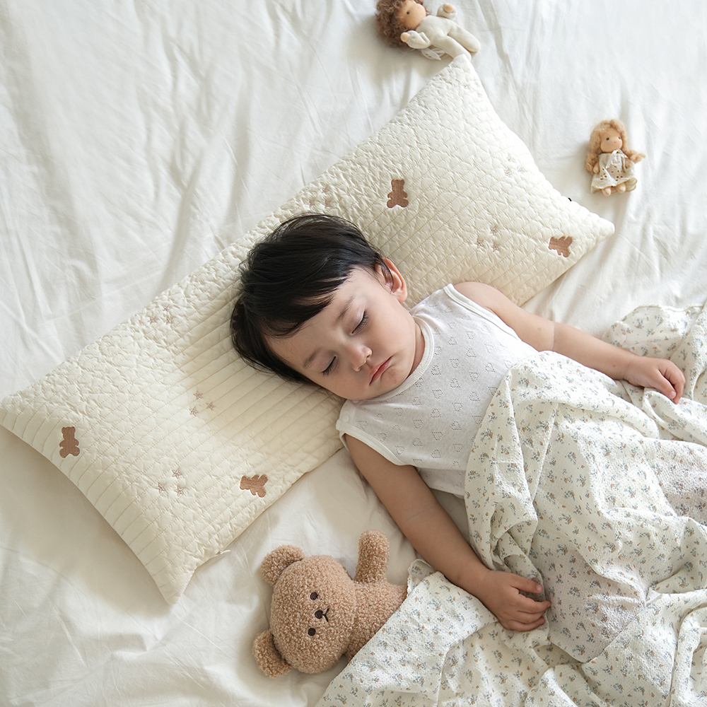 올포홈 자수 누빔 아기베개 유아 뒹굴러 베개 매쉬 와이드 이탈방지 신생아 별고미 커버만