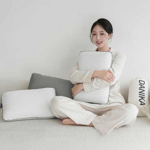 [다니카] 롤업 캠핑베개 빅사이즈 메모리폼 휴대용 차박 배개 커플 언니 베게