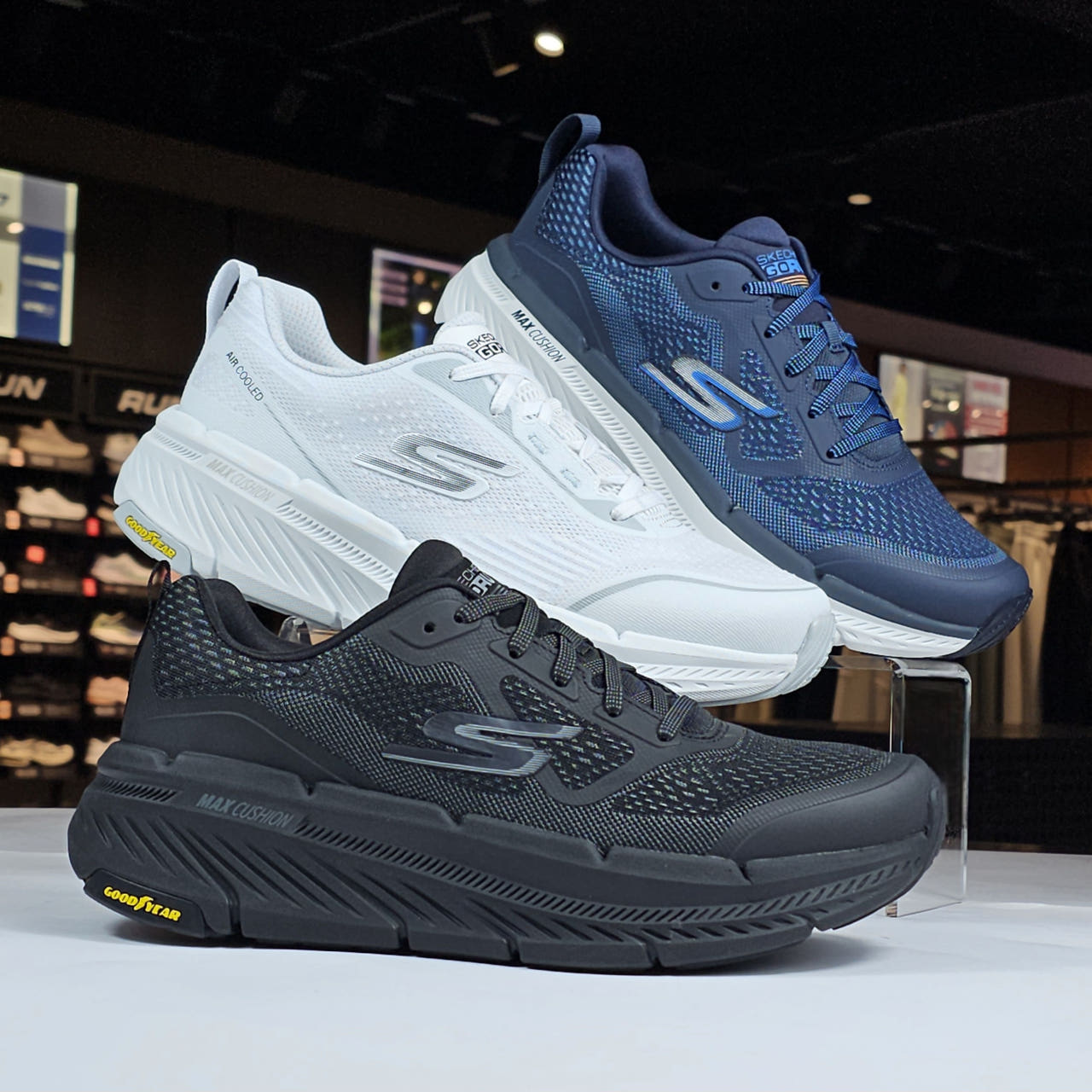 스케쳐스 남성 <b>맥스</b>쿠셔닝 프리미어 2.0 SP0ＭRCFX011-CJ