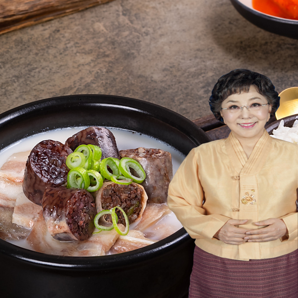 깊고 고소한 맛의 순대국밥