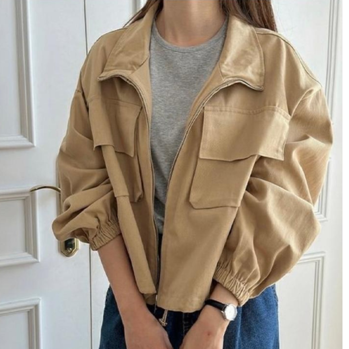 여성 가을 자켓 코디 베이지 카키 색 얇은 숏 트렌치 쟈켓 빈티지 야상 가오리 셔츠형