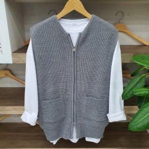 남여공용 하찌집업 오버핏 니트조끼
