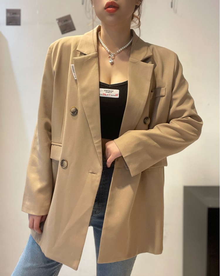 [리안느/RIANNE] 루즈핏 백오픈 자켓 어깨패드 블랙 베이지 박시 오버핏 빅사이즈 재킷 더블버튼 패치 테일러드 블레이저 블레이져 여자 여성 모던 브라운