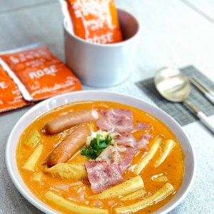 쭝일아찌 로제떡볶이 순한맛 떡볶이 빨강떡볶이 밀키트(225g)