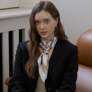 [엘르] 엔딩마차 실크 미니 정사각 스카프 SE141S314