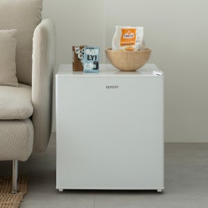 윈세프 저소음 미니 냉장고 BC-50 49L 소형 원룸 기숙사 음료 술장고 화이트