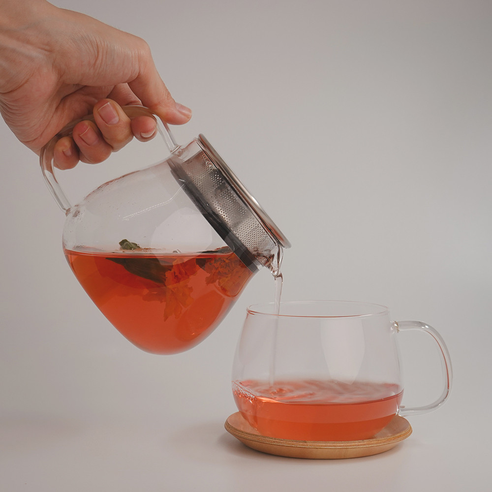 차 우리기 (Tea Brewing)