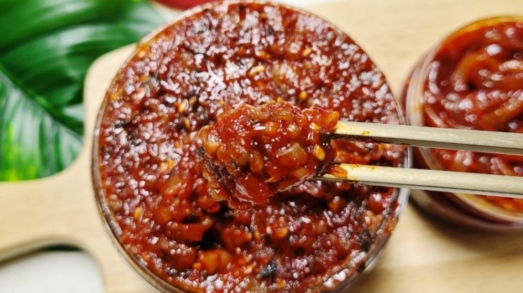 Bibim Nakji-jeot Gomso Jeotgal (Spicy Stir-fried Octopus Kimchi) 500g, Domestically Processed