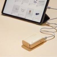 [JAJU/자주] 작고 가벼운 고속 충전 보조 배터리(10,000mAh)_크림엘로우