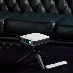 제우스 초고화질 미니빔 4K 빔프로젝터 스마트 가정용 캠핑용 휴대용 ZEUS SKY PRO