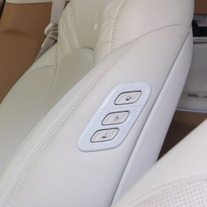 카스타 EV6 조수석 시트 워크인 스위치 커버 카본 몰딩 튜닝용품