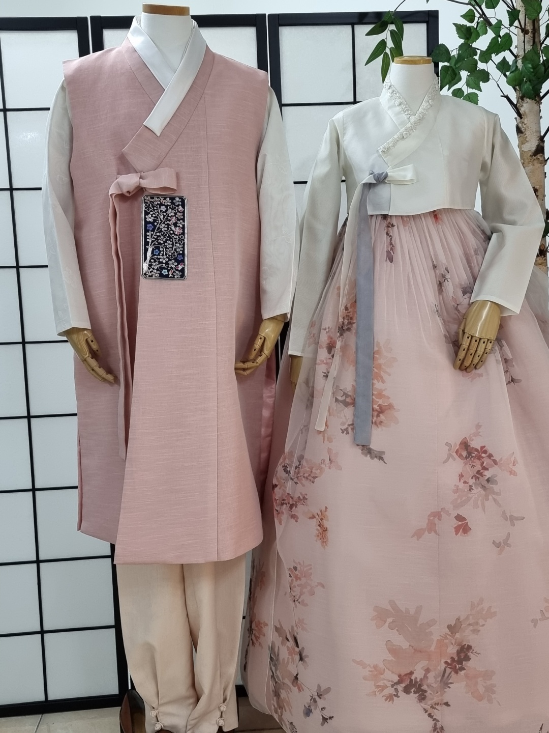 [한복대여점 여기야] 미주 커플 - 신랑신부한복 신랑엄마한복 혼주한복대여 갈래치마