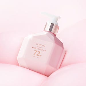 [비오엠] 라이트 온 인 샤워 톤업 바디크림 290ml
