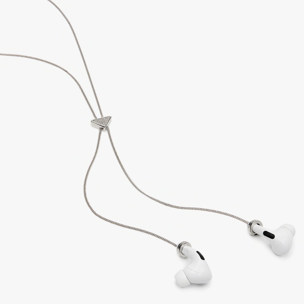 프라다 크리스탈 로고 목걸이