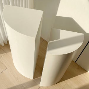 화이트 직각반원스툴 촬영소품 전시다이 인테리어소품 디스플레이박스