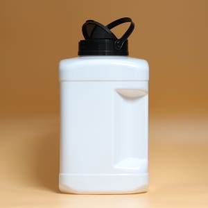 (박스 18개) BF-4500 BB 백색 사각 페트병 4.5L 밀폐 양념통 광구 용기