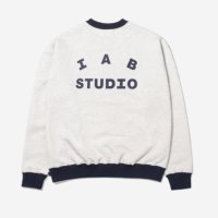 아이앱 스튜디오 스웨트셔츠 오트밀 네이비 IAB Studio Sweatshirt Oatmeal Navy