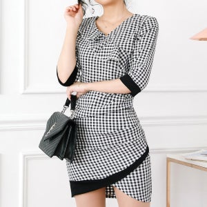 프릴 체크패턴 미니섹시 원피스 브이넥원피스_OPS2209