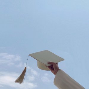 졸업사진메이크업 졸업헤어메이크업 (우현증메르시 뷰티샵)
