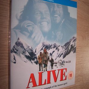 [해외무료배송] (중고 블루레이) 프랭크 마샬 감독/ 에단 호크 주연/ 얼라이브 (Alive 1993년작) 1디스크+아웃박스/총127분수록/파라마운트 출시 (코드All 중어자막)