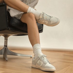 나이키 우먼스 덩크 로우 라이트본 그레이 화이트 (1503)여성 스니커즈 운동화