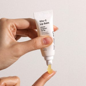 원데이즈유 비타씨 고보습 립밤 10ml