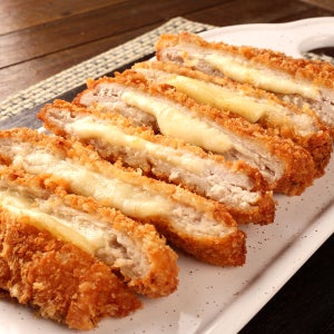 금왕 치즈 돈까스 200g x 10세트 (비법오리지날소스 100gx10봉)