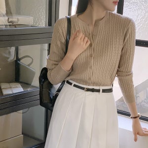 (갓성비템올드머니룩) 조이풀 케이블 라운드넥 슬림핏 가디건 cd2290