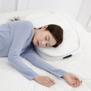 [꿀잠 선물세트] 제스파 수면참견 에어 무선 목 베개 안마기 + 추가 전용커버 세트상품