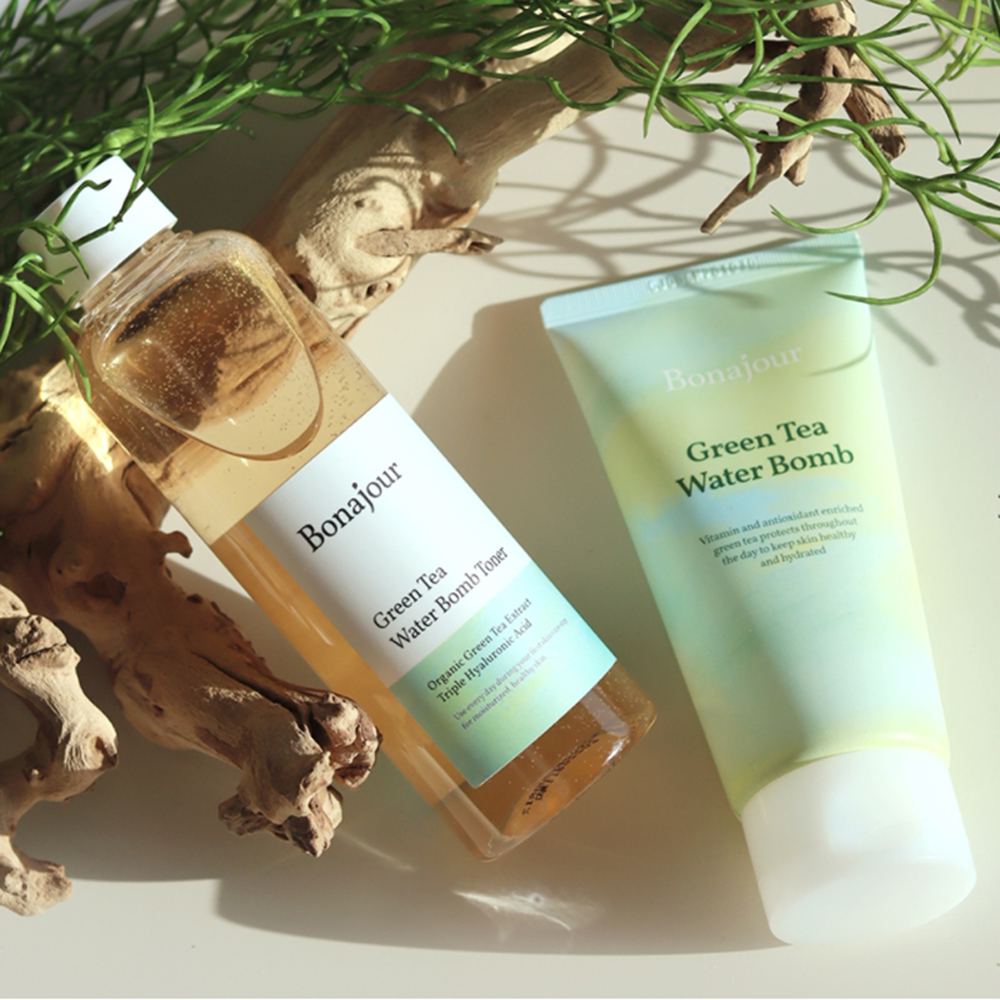 보나쥬르화이트닝스킨토너