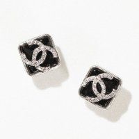 [CHANEL] 샤넬 크리스탈 CC 로고 귀걸이 블랙/은장 Crystal CC Logo Earring Black/Silver AB8403 B08242 NI455