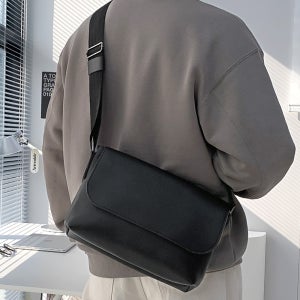 가벼운 미니 크로스백 20대 대학생 직장인 캐주얼 메신저백 가방 태블릿가방