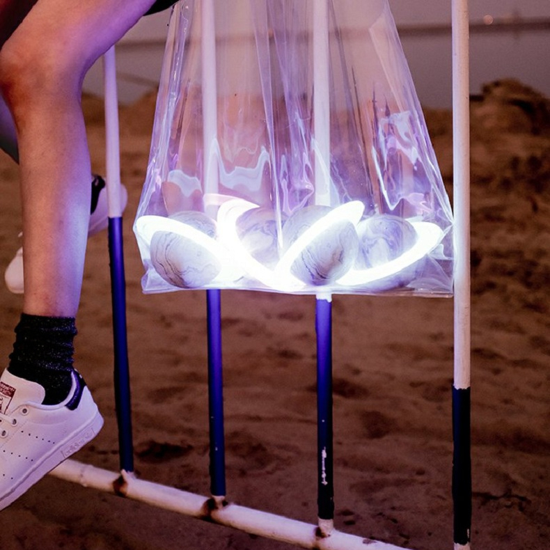 살아있는 우주, 우주에서 흐르는 음악 소품