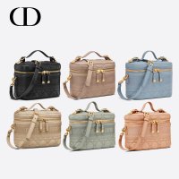 디올 LADY DIOR 까나쥬 램스킨 스몰 베니티 케이스 S5488UNTR