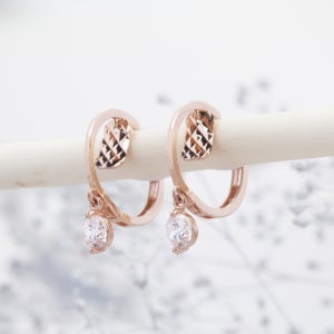 14K 실프 큐빅 참 딸랑이 미니 원터치 귀걸이 여자 금 독특한 이쁜 이어링