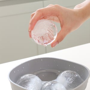 [실리샵] 국산 실리콘 얼음틀 아이스볼 4구 (뚜껑포함) 홈카페 하이볼 위스키