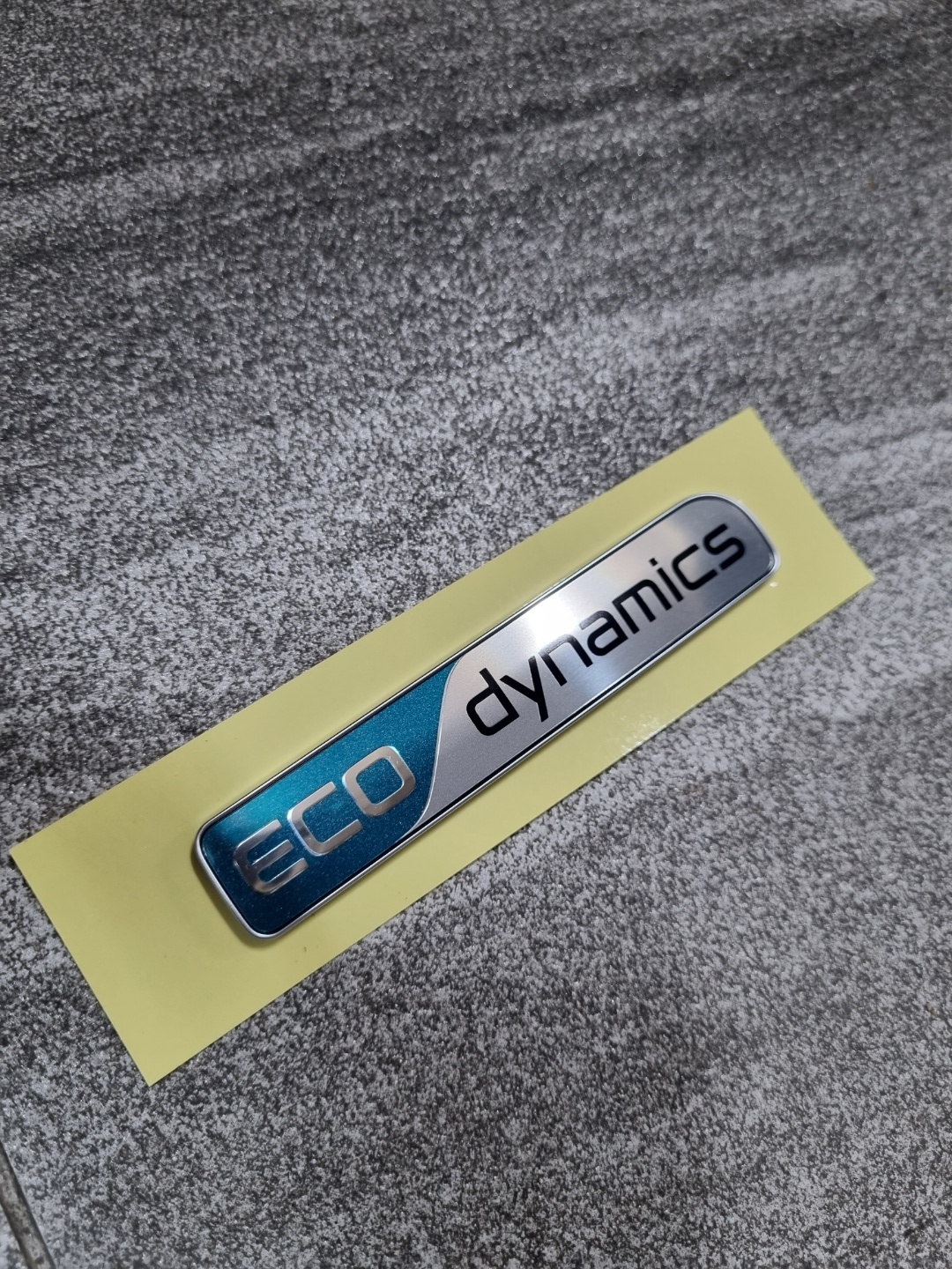 UM 쏘렌토ECO -DYNAMICS 엠블럼 86333C5000