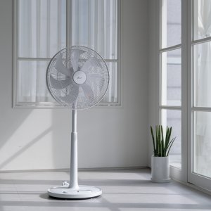 한일전기 40cm BLDC 리모컨형 대풍량 발터치 선풍기 EFE-BZ66R