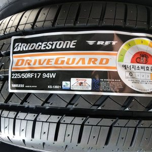 벤츠 C 클래스 런플랫 타이어 225 50 17 94W 브리지스톤 드라이브가드